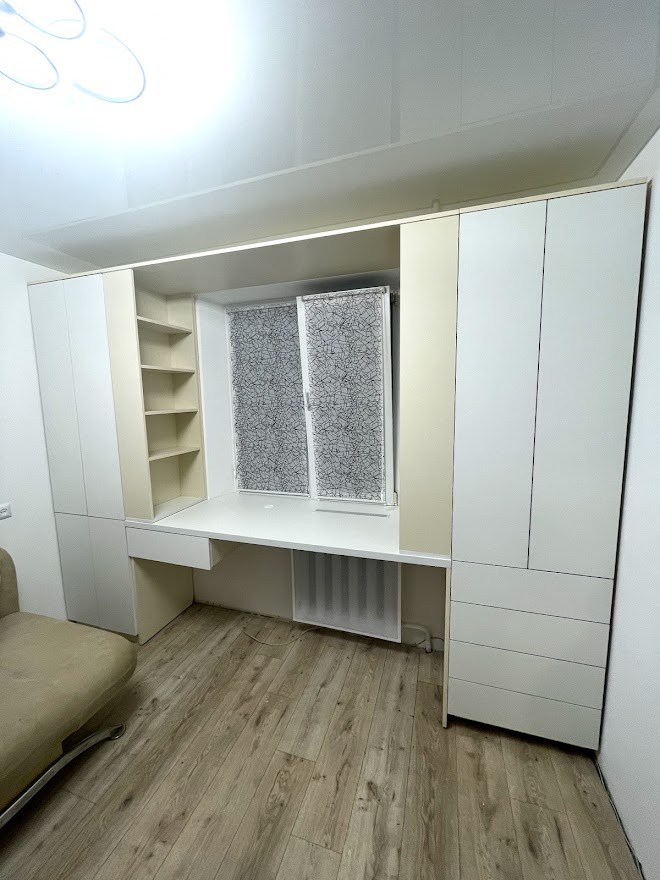 Меблева зона біля вікна d-0003