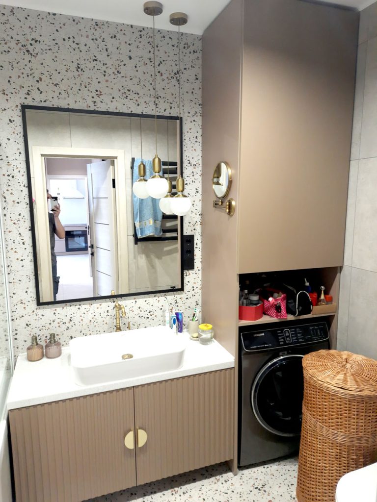 Тумба з пеналом у ванну кімнату v-0007