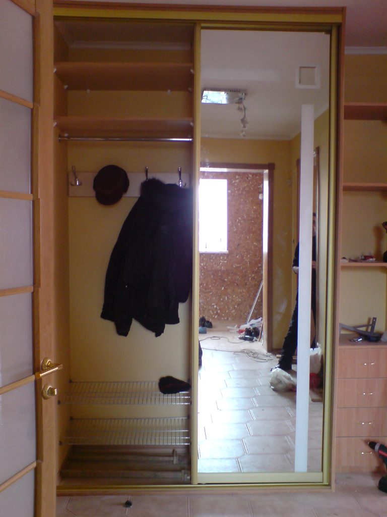 Вхідна група з шафою купе s-0013