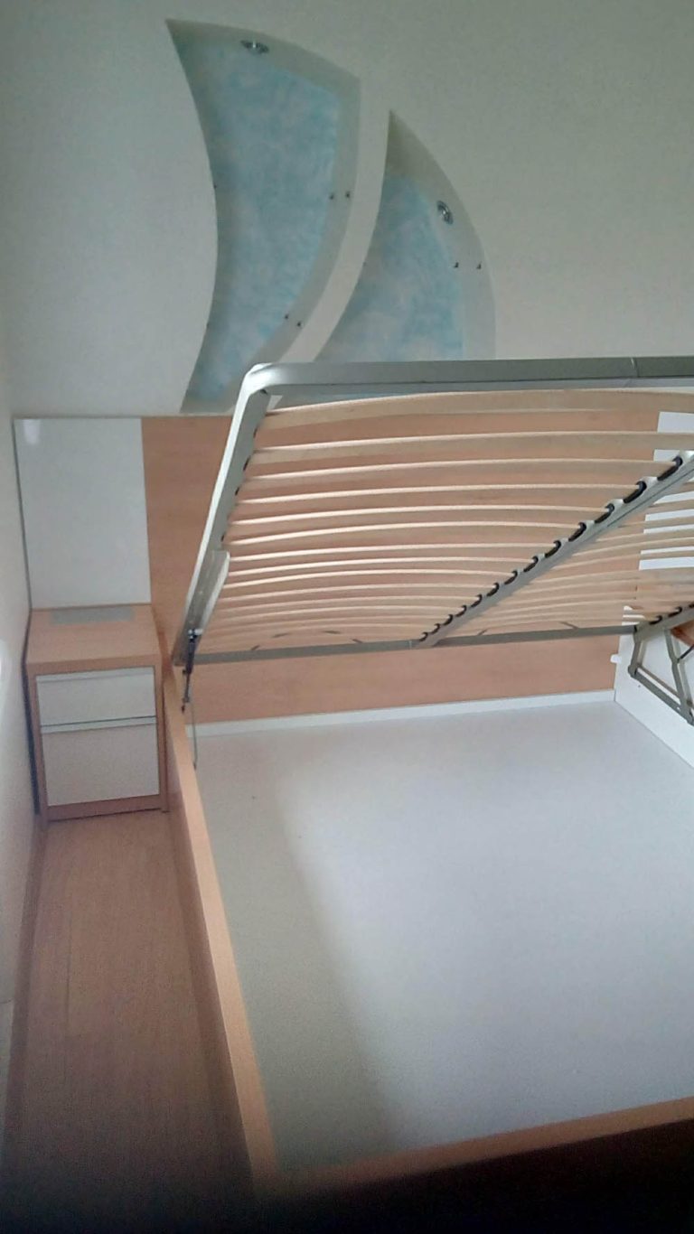 Ліжко з тумбами і шафою b-0010