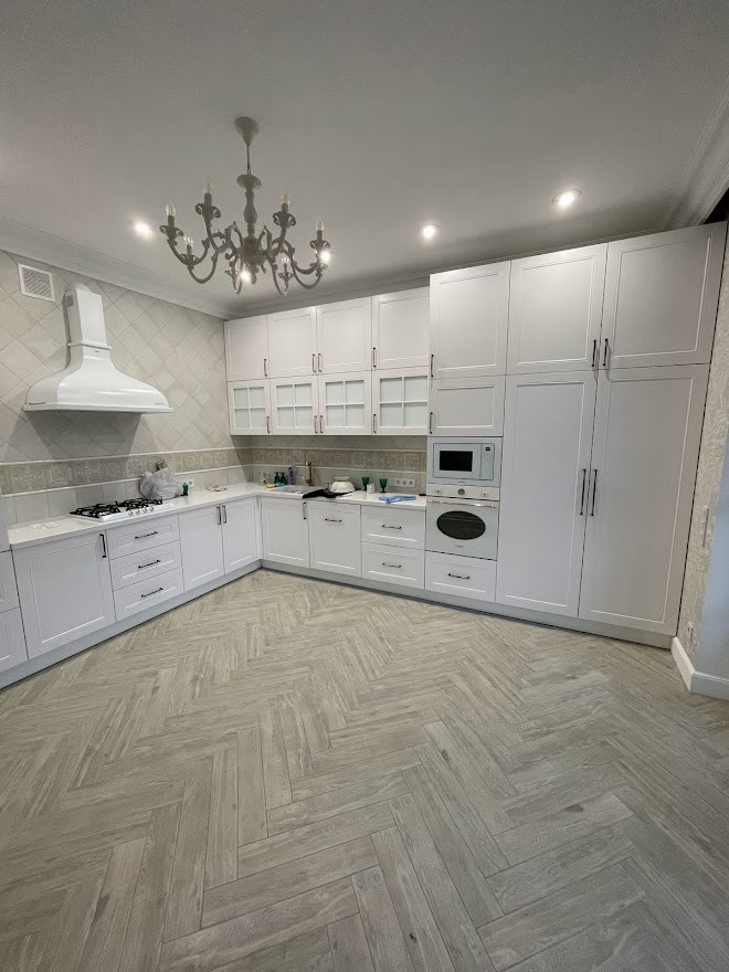 Біла кухня у стилі прованс k-0045